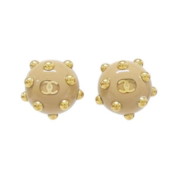 CHANEL Cream Earrings